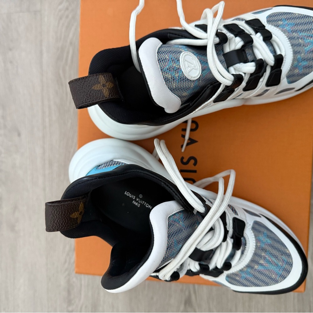 Louis Vuitton White and Blue Sneakers - Picture 5 of 8